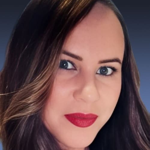 Christine Santai headshot mobile