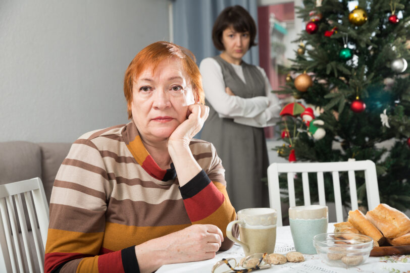 Five Ways to Manage Your Mental Health with Family This Holiday Season Thumbnail